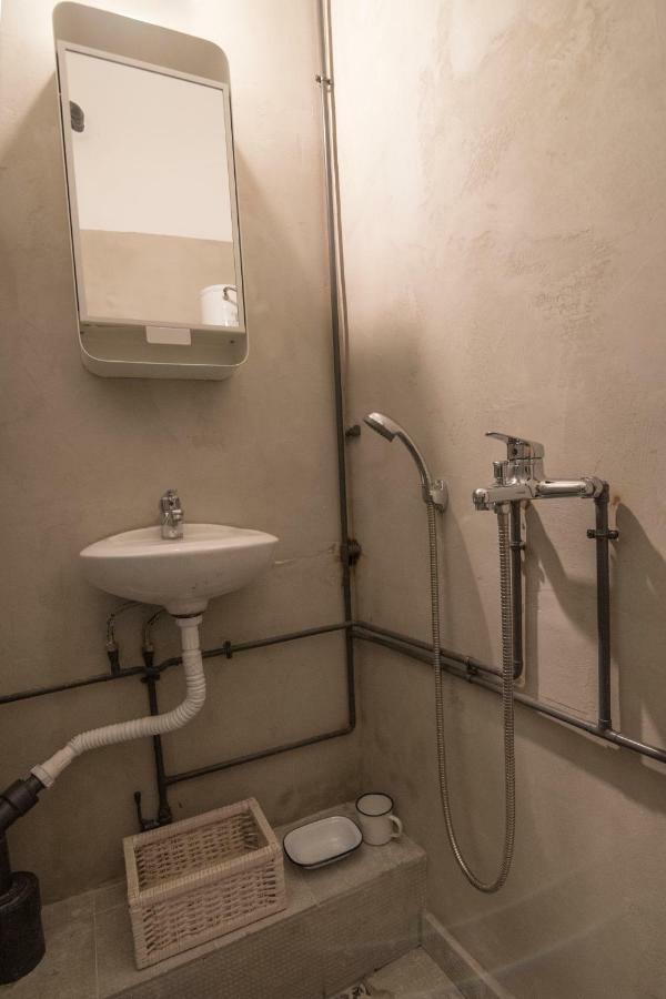 Monastiraki Citycenter Sleepbox- Unspoiled Athens Apartments Eksteriør billede