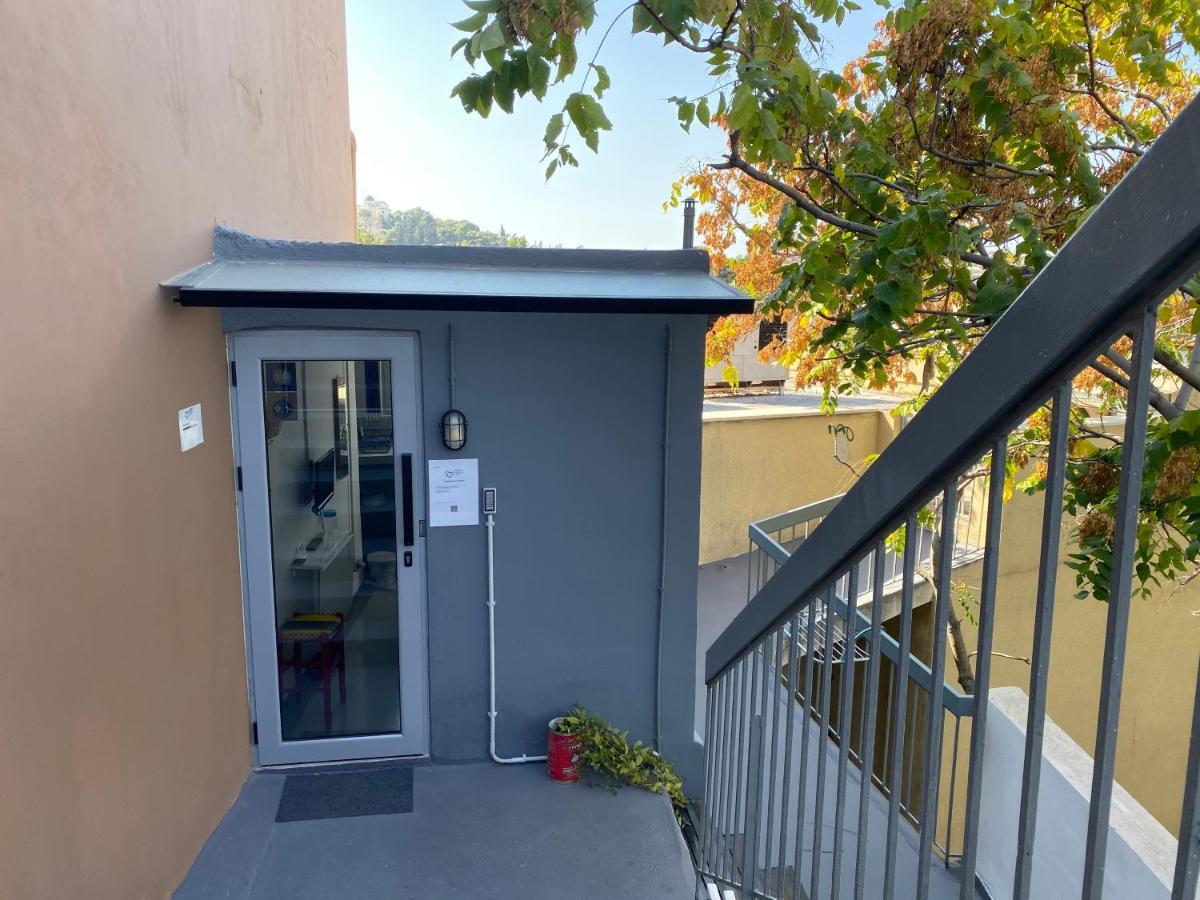 Monastiraki Citycenter Sleepbox- Unspoiled Athens Apartments Eksteriør billede